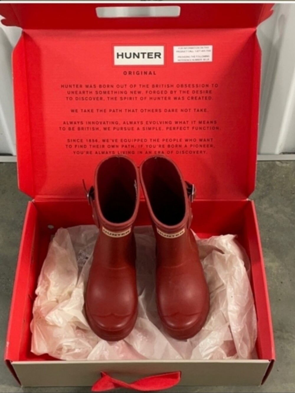 Hunter Original Kids Wellington Boots in Military Red